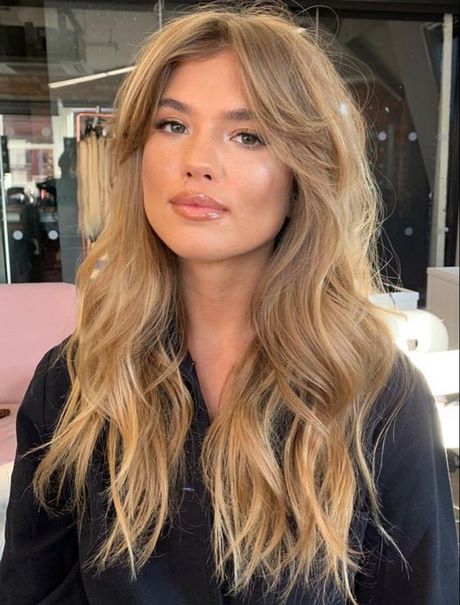 Coupe de cheveux long femme 2022