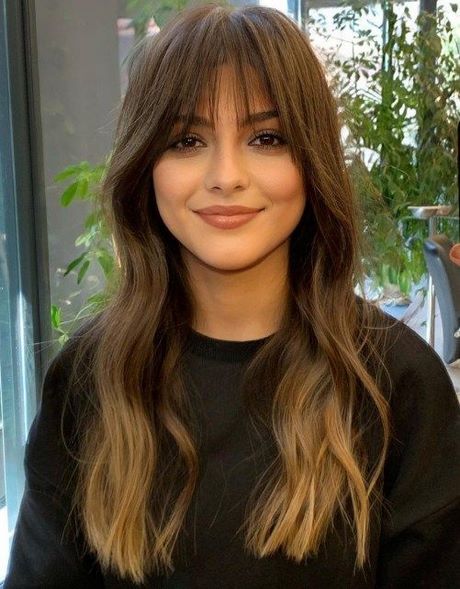 Coupe de cheveux long femme 2022