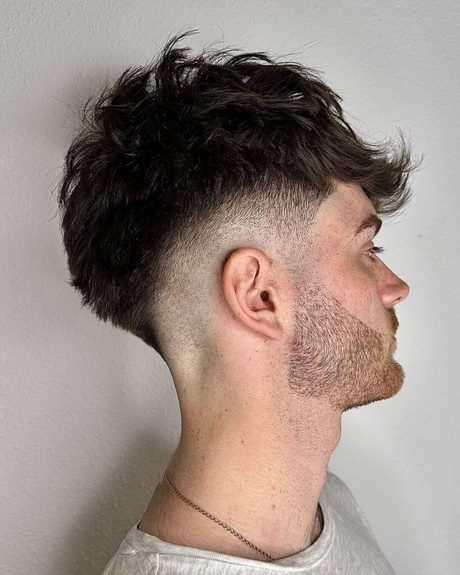 Cheveux homme 2023