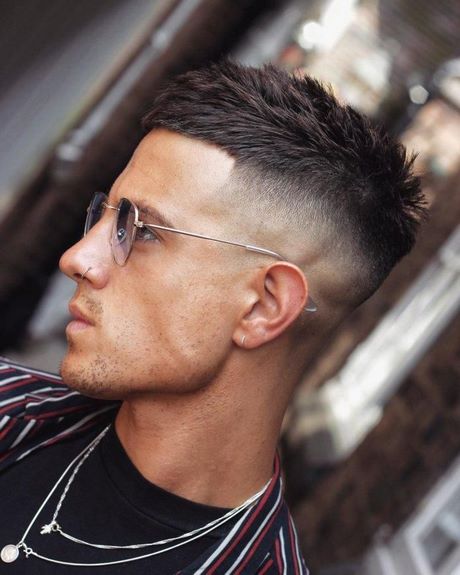 Cheveux homme 2023