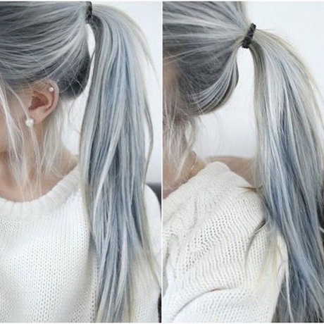 Cheveux gris jeune femme