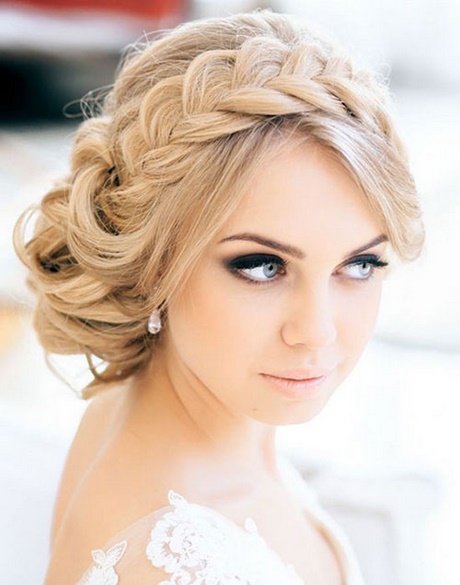 Coiffure mariage pour visage rond