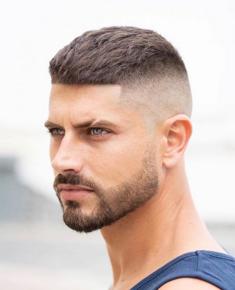 Coupe homme cheveux court 2020