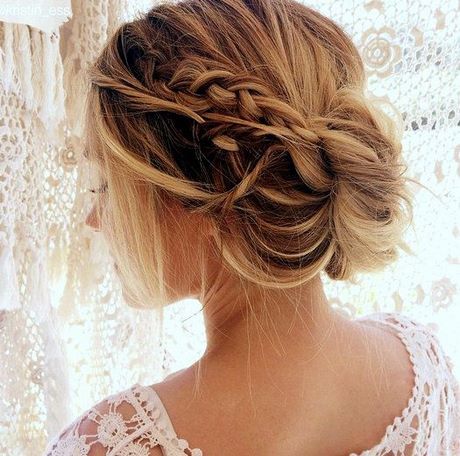 Chignon coiffe decoiffe mariage