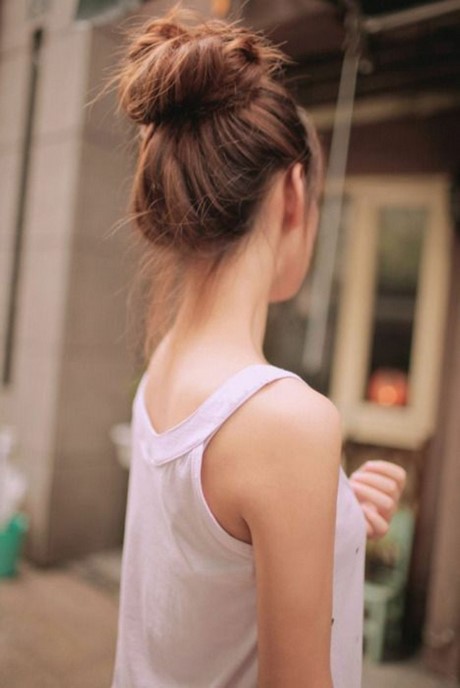 Chignon haut simple