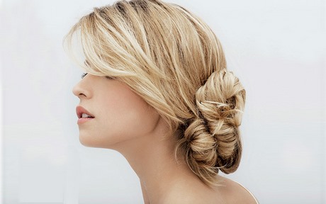 Chignon sur le coté