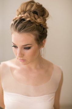 Chignon tressé haut