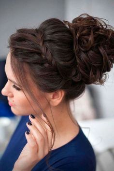 Coiffure chignon cheveux long