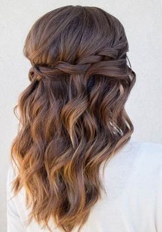 Coiffure mariage cheveux mi long tresse