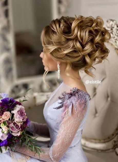 Coiffure mariage cheveux tres long