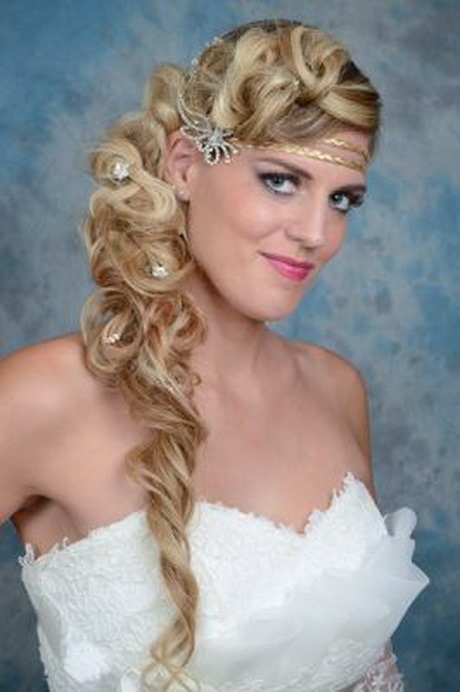 Coiffure mariage tresse et boucle