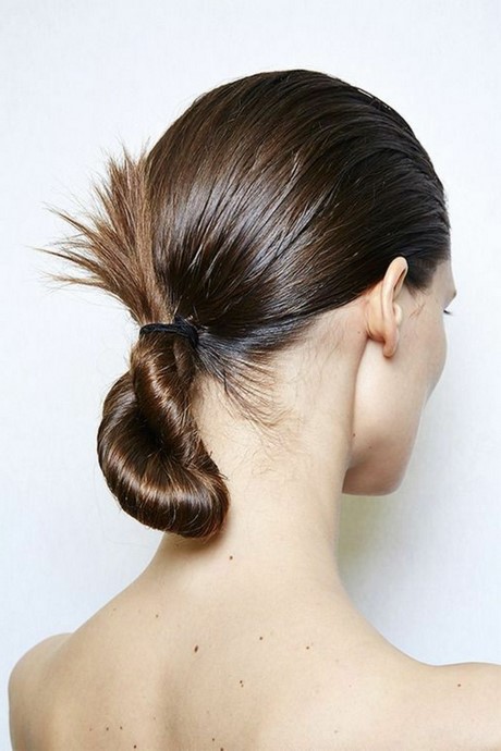 Faire un chignon bas