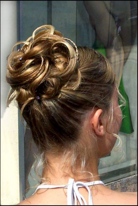 Modele chignon mariage cheveux mi long