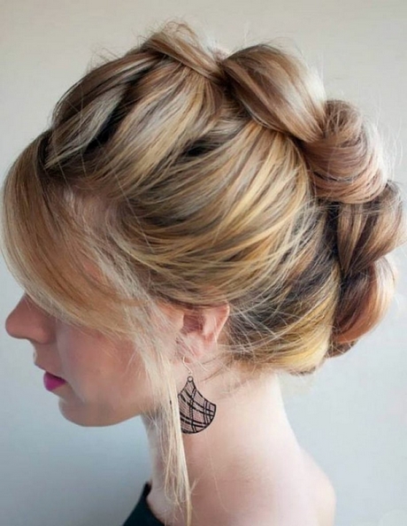 Modele de chignon tressé