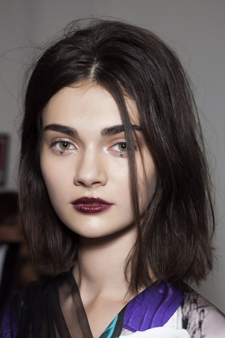 Cheveux court carré