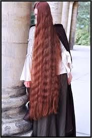 Cheveux tres long femme