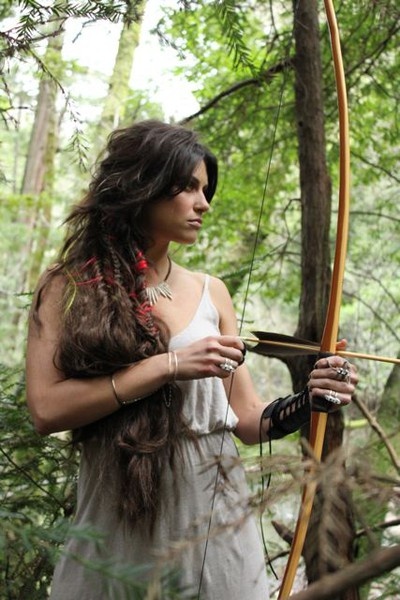 Femmes aux cheveux tres longs