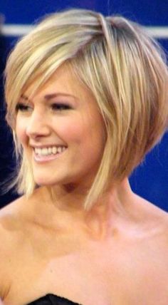 Modèle de coiffure carré plongeant dégradé