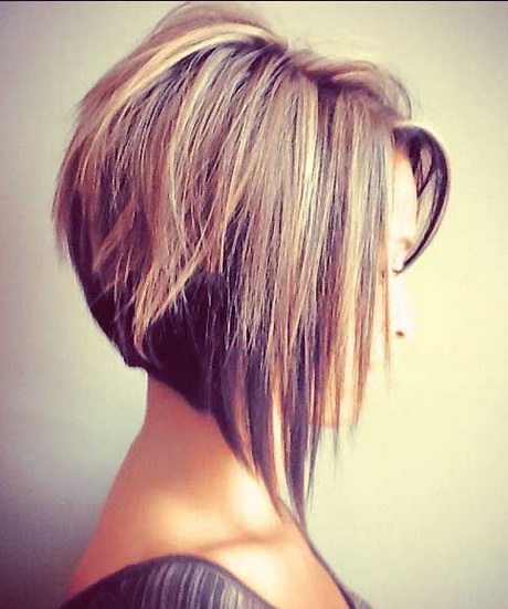 Modèle de coiffure carré plongeant dégradé