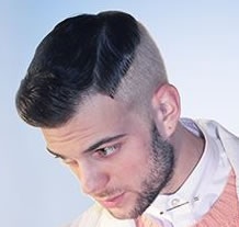 Coupe de cheveux court dégradé homme