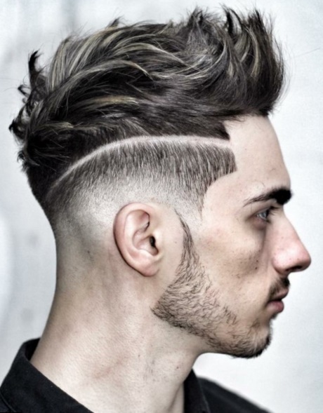 Coupe de cheveux homme dégradé court photo