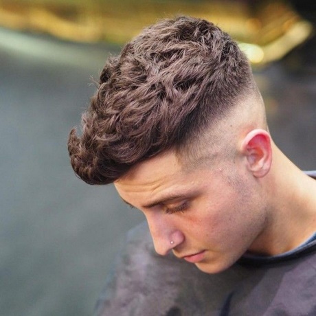 Coupe dégradé a blanc homme