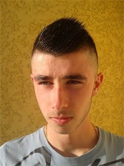 Coupe dégradé a blanc homme