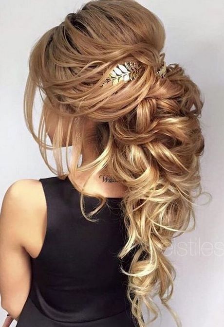 Chignon cheveux long epais