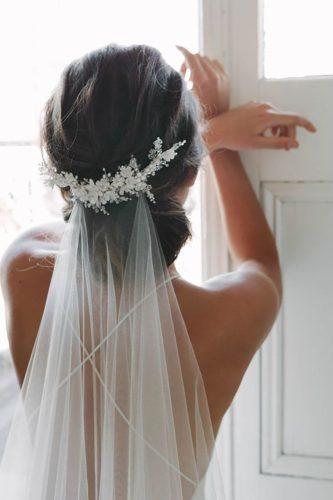 Coiffure mariage avec voile court