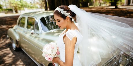 Coiffure mariée avec voile long