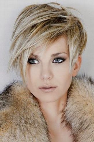 Coiffure tendance cheveux court