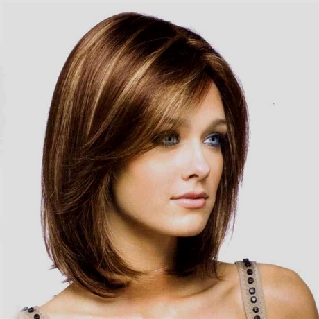 Carré cheveux mi long