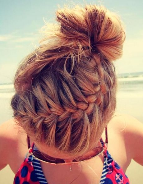 Chignon avec tresse devant