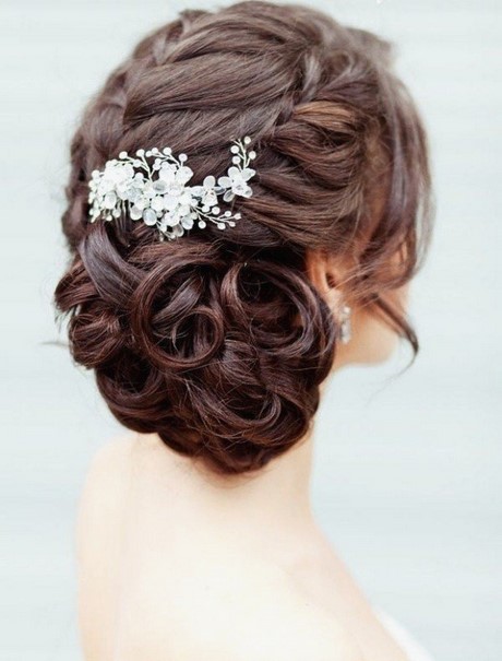 Chignon bas tresse mariage