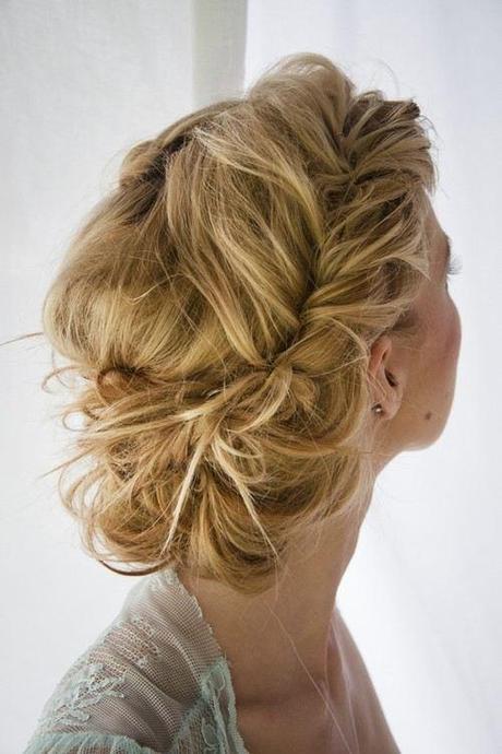 Chignon tresse sur le coté