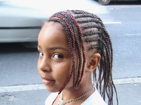 Coiffure africaine pour petite fille