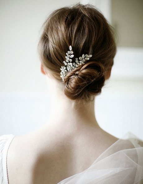 Coiffure chignon mariage simple