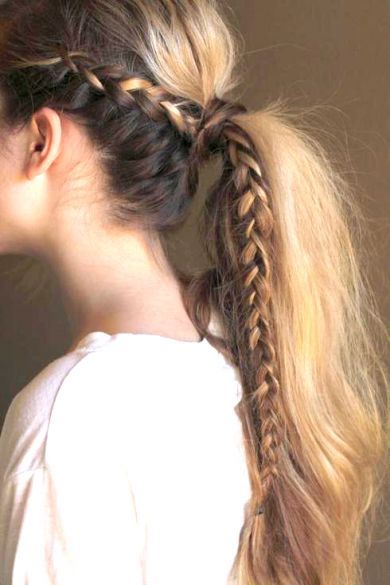 Coiffure couette tresse