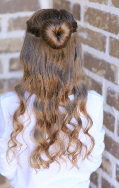 Coiffure enfant fille mariage