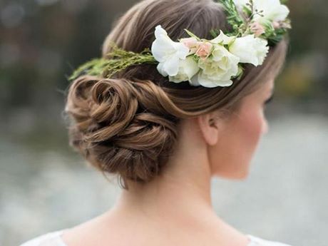 Coiffure femme mariée