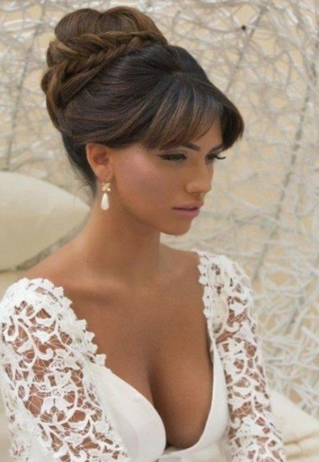 Coiffure mariage cheveux mi long avec frange