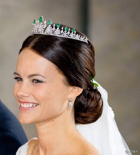 Coiffure mariage chignon bas coté