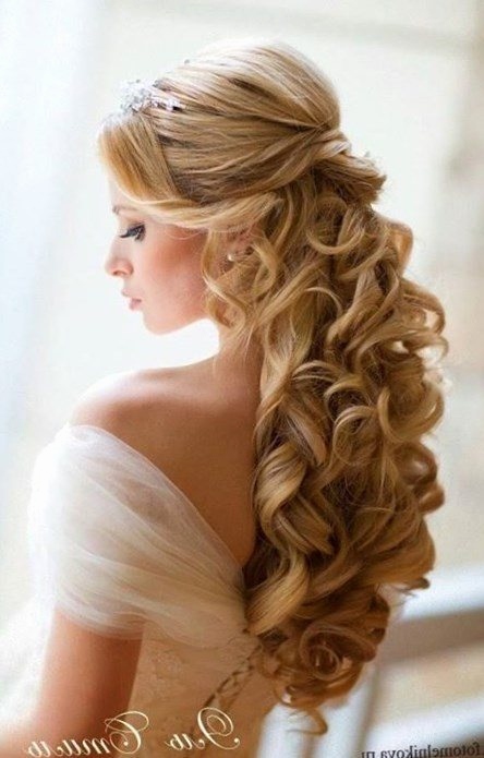 Coiffure mariage long bouclé