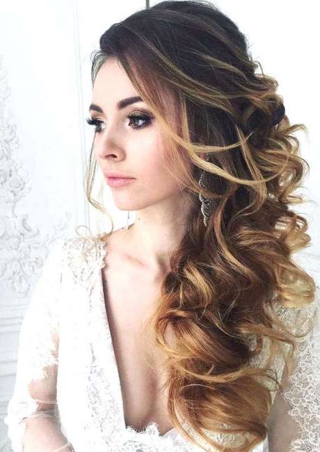 Coiffure mariage long bouclé