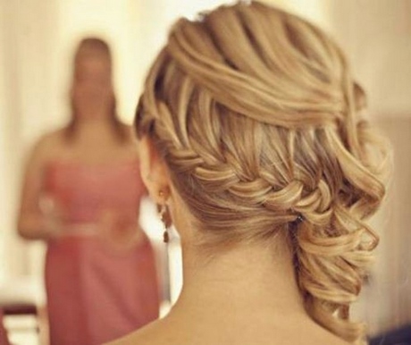 Coiffure mariage mi long tresse