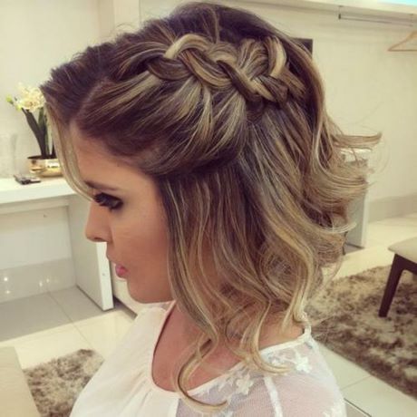 Coiffure mariage mi long tresse