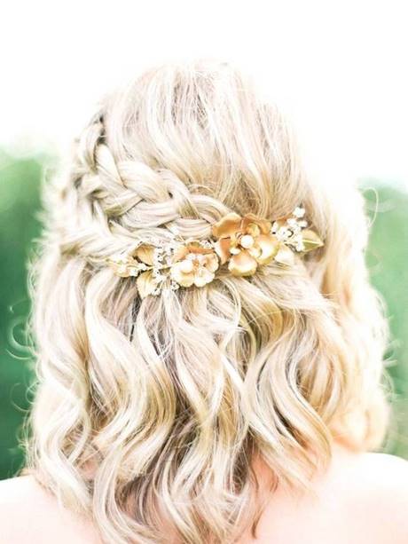 Coiffure mariage mi long tresse