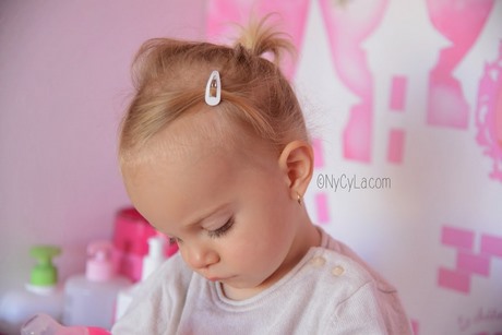 Coiffure pour bébé fille