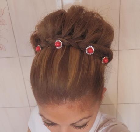 Coiffure simple chignon