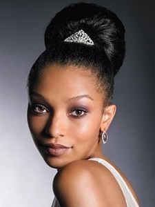 Model chignon africain
